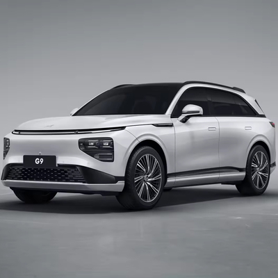 高速電動車 Xpeng G9 5ドア 5席 左方向 スペースSUV 650Km