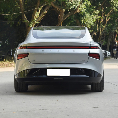 高速XPENG P7 586G 4輪車 大人の電気自動車 4880x1896x1450mm
