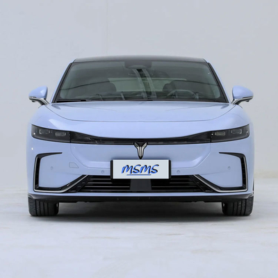 2023年Voyah PHEV 580kmの走行距離と4ドア5座のSUVの車体構造を持つ中型車