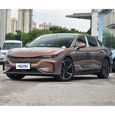 2023年Voyah PHEV 580kmの走行距離と4ドア5座のSUVの車体構造を持つ中型車