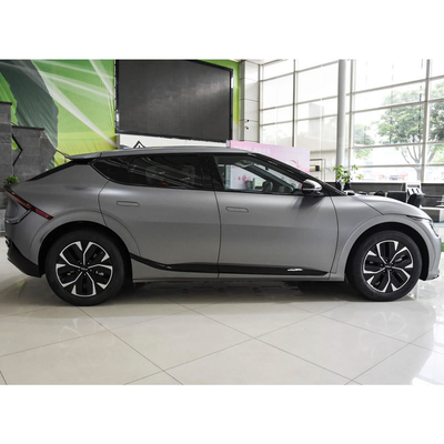 2023年 KIA EV6 SUV 229hp エンジンと5ドア5座車体構造の電気自動車